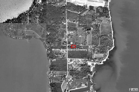 middle_bass_island.jpg (59643 bytes)